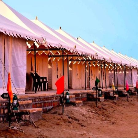 The Saffron Desert Camp Jaisalmer Buitenkant foto