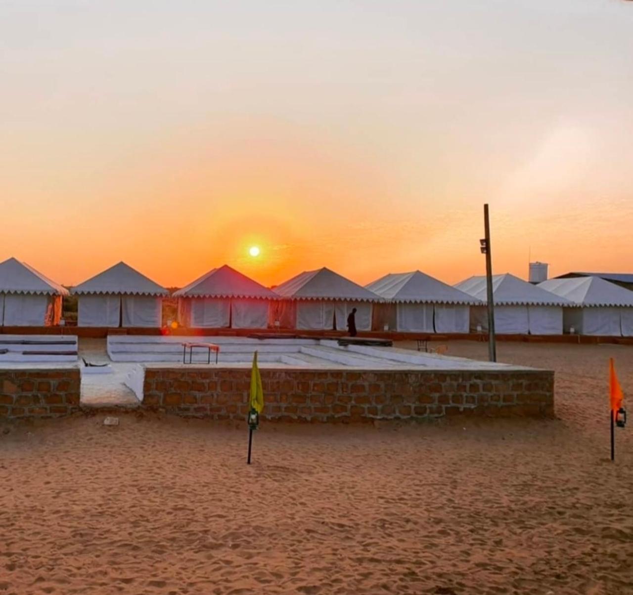 The Saffron Desert Camp Jaisalmer Buitenkant foto
